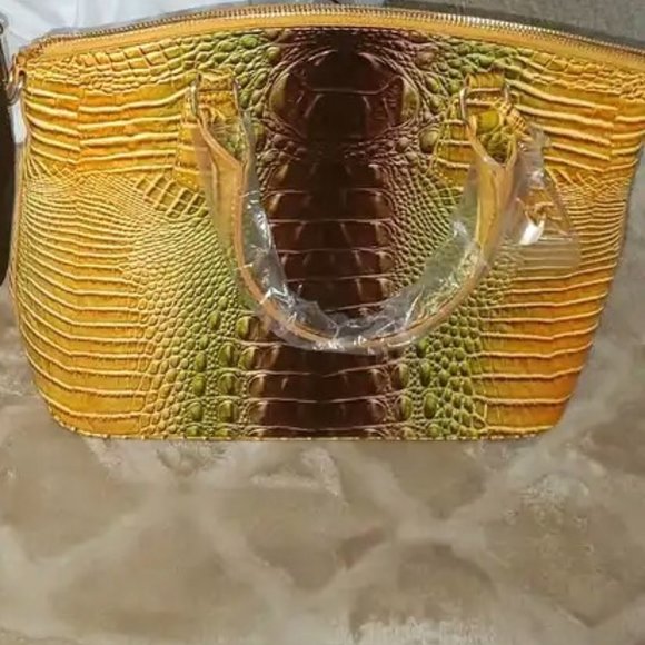 Handbag - Picture 4 of 8